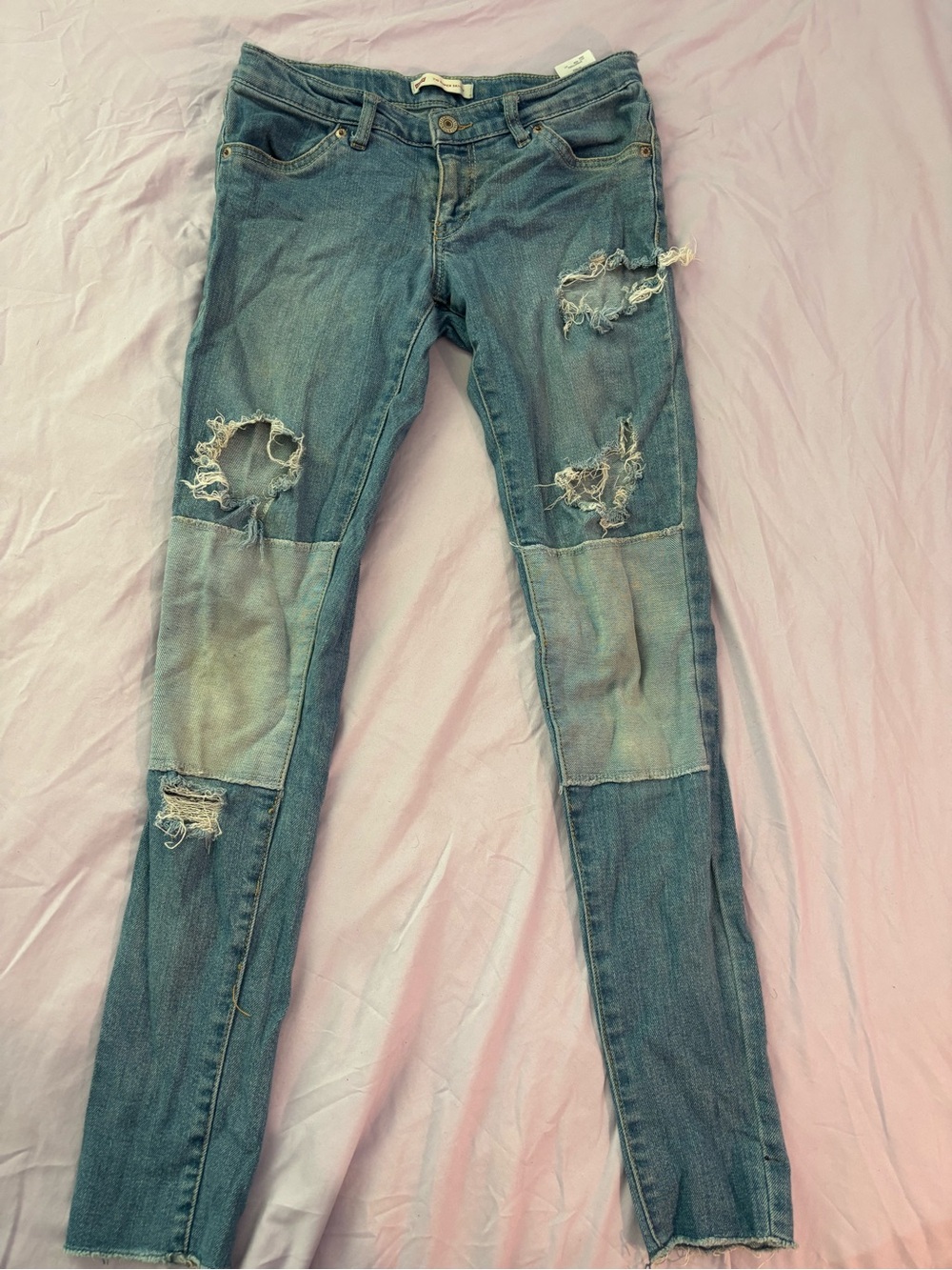 Levi's Women's Light Blue Distressed Patch Skinny Jeans
